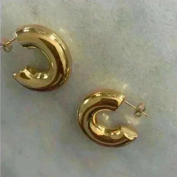 COPY - Gold Tube Chunky Trendy Hoop Earrings Brand New - Picture 2 of 3